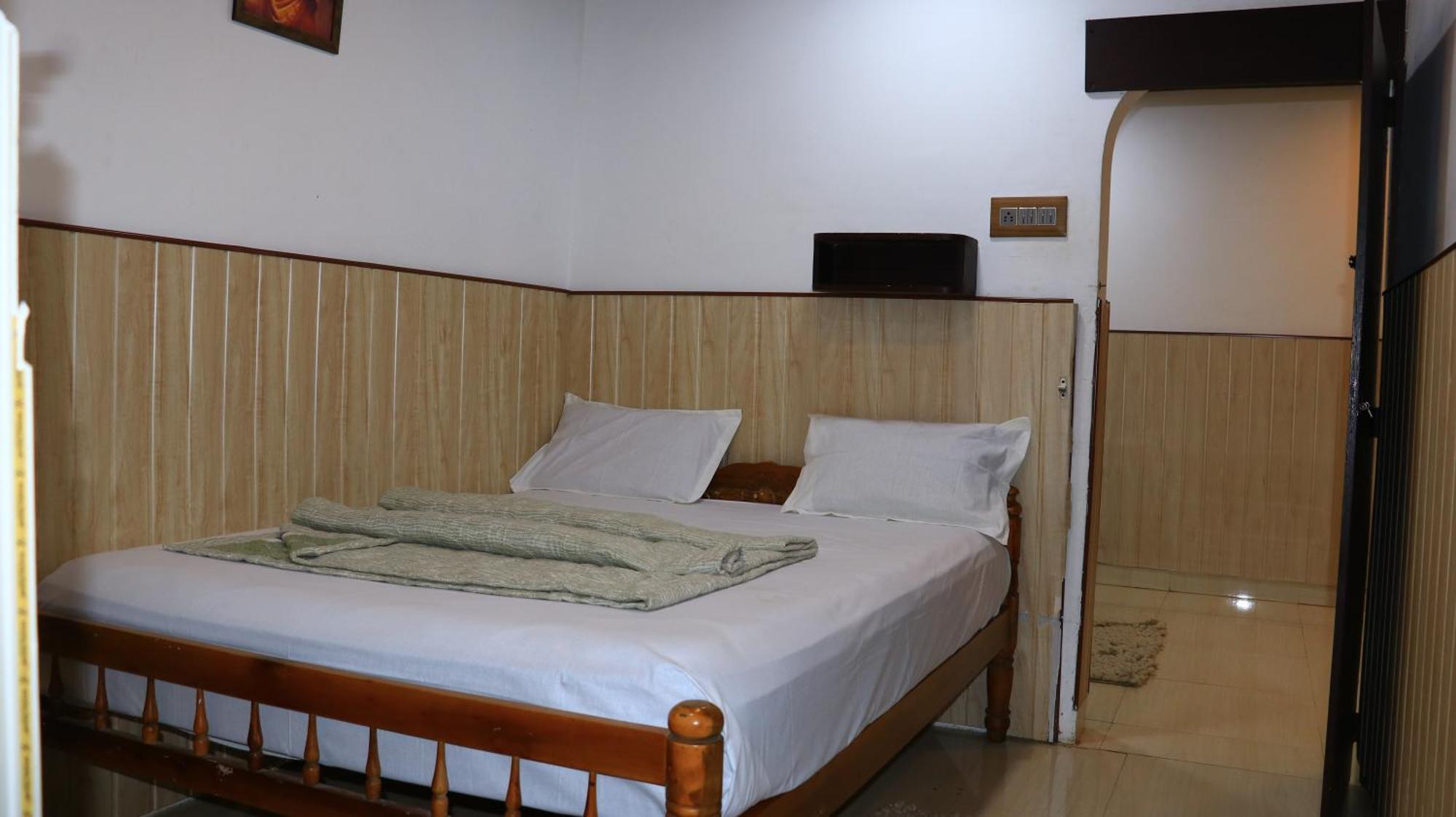 Navaneeth Homestay Devikolam Bagian luar foto